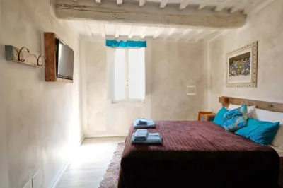 La Boheme suite with AC and wifi – Photos 7